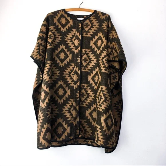 NEW! Vero Moda Navajo Poncho - Picture 2 of 11